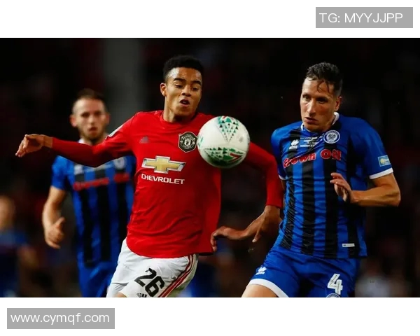 英超利物浦客场2-1力克曼联，领跑榜首，红军卫冕前景大增